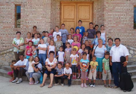 Vannak még csodák Borsod-Gömöri Egyházmegye Vannak még csodák 2012-ben is. Ennek örömét, áldását tapasztalhattuk meg a nyár végéhez közeledve.