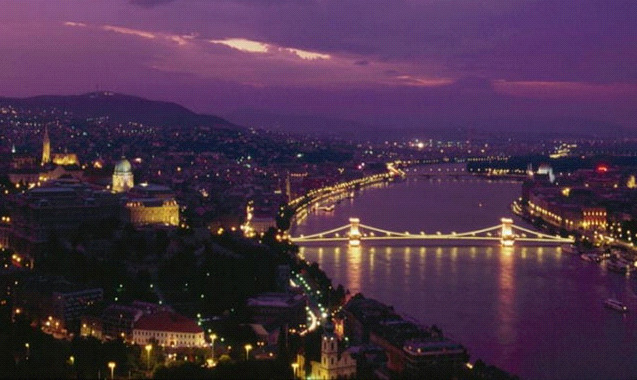 25 éves a Budapesti Forgalomirányító Központ Köszönet mindazoknak, akik