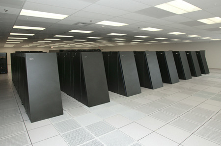 IBM BLUE GENEL Számítógép kategóriák A világ 5 leggyorsabb számitógépe versenyén az. helyezést az EARTH SIMULATOR japán szuperszámitógép érte el.