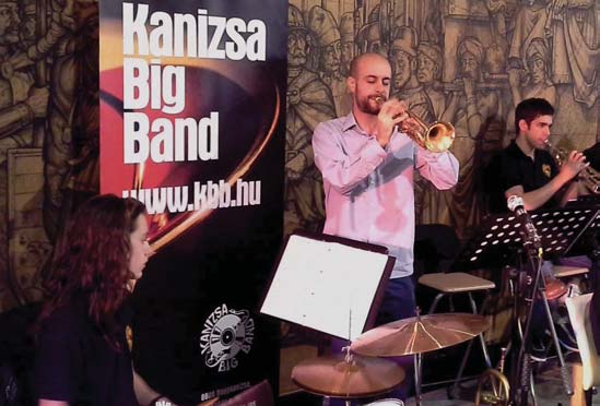 nyitott meg. Amint az elhangzott Az UNESCO közgyûlése 2011-ben nyilvánította 30-át a Nemzetközi Jazz Napjává.