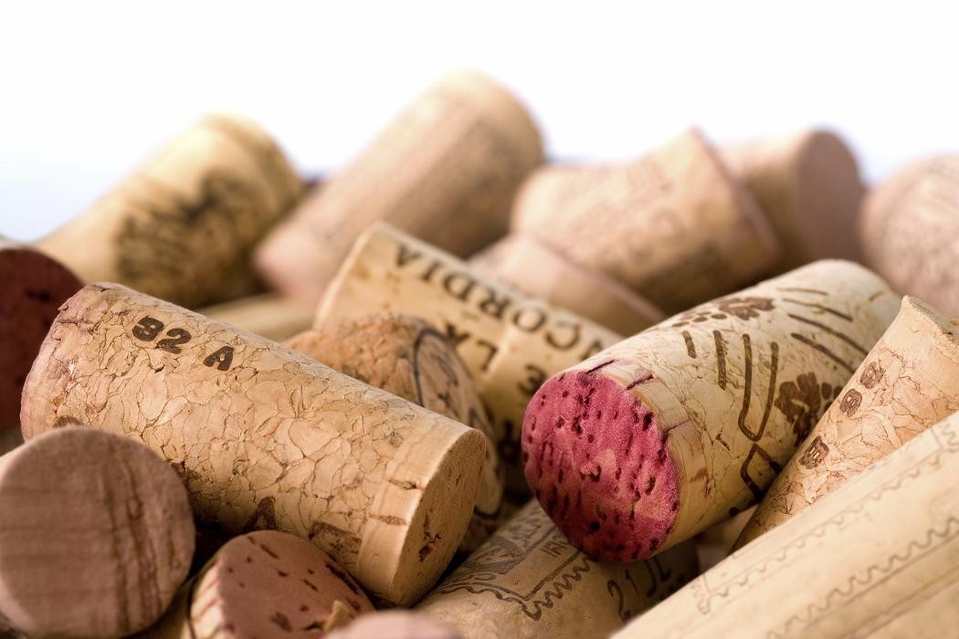 A bortartósítás kémiai módszerei A borok minőségének megőrzése érdekében gyakran tesznek hozzájuk egyéb anyagokat.