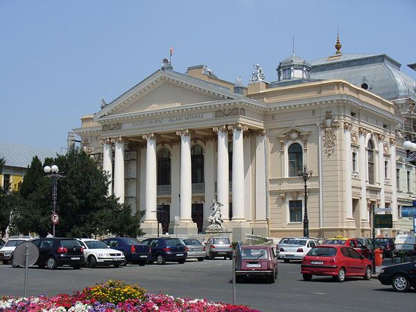 Nagyvárad: Székesegyház, Szent László szobor Holdas templom Kanonoksor Belvárosi, régi nemesi paloták