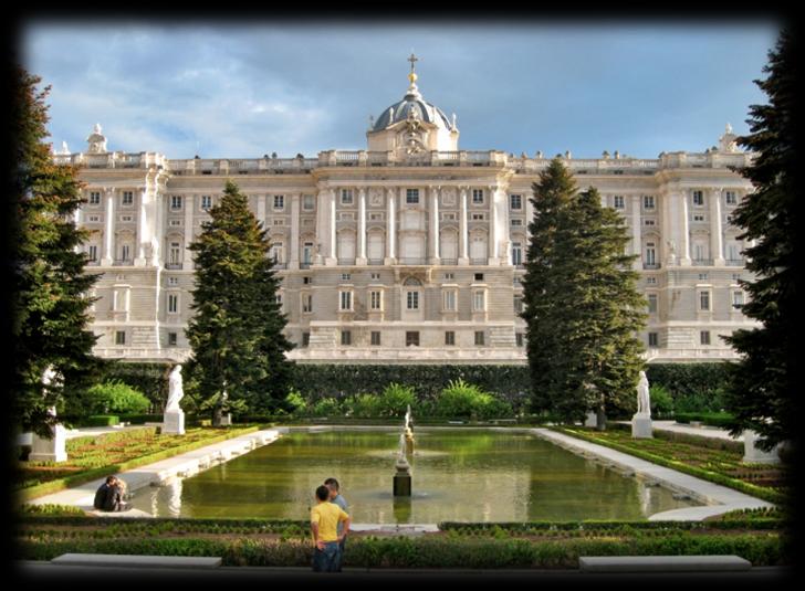 Museo de Arte Thyssen-Bornemisza / Thyssen- Bornemisza múzeum A "művészeti aranyháromszögben", ahol a Prado, és a Reina Sofia galéria is található, helyezkedik el a Thyssen-Bornemisza múzeum.