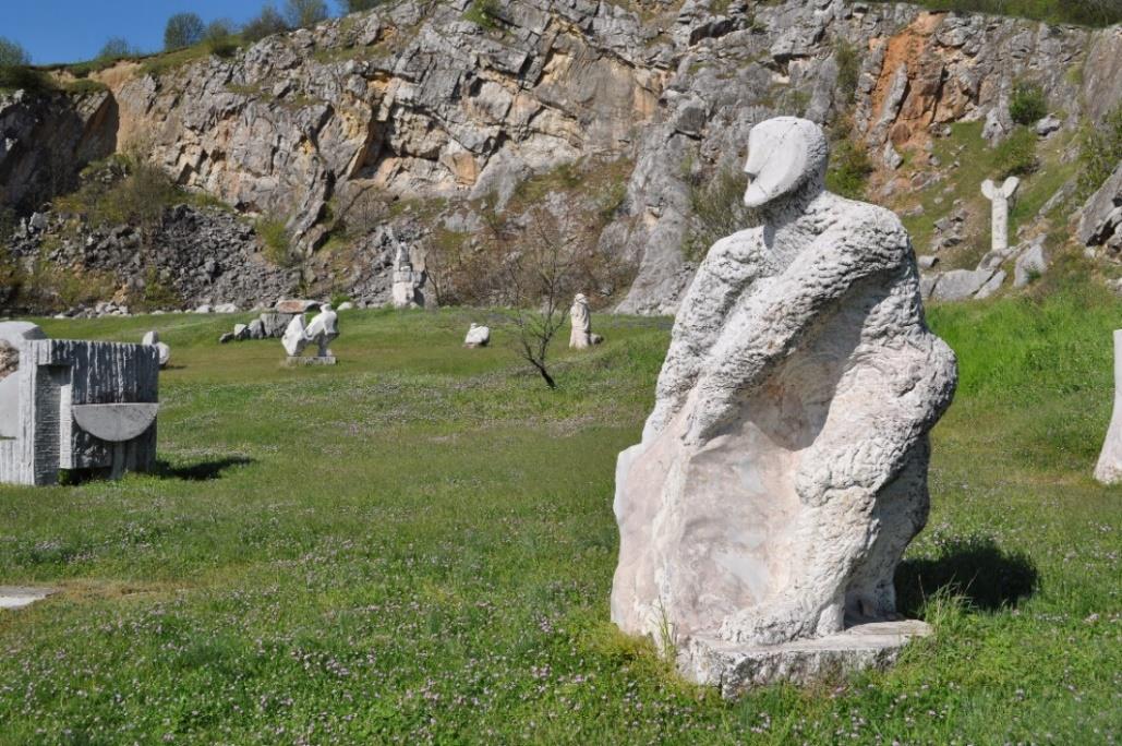 11. Nagyharsányi Szoborpark A Nagyharsányi Szoborpark története 1967-ig nyúlik vissza.