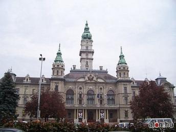 Tanulmányi szerződésen alapuló ösztöndíj Hiányszakmát szakképző évfolyamon tanuló diák tanulmányi szerződésen alapuló önkormányzati kiegészítő ösztöndíj támogatásra jogosult, amennyiben Győr város