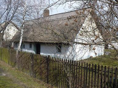 8. 8279 sz. műemlék épület Lakóház (népi) út/utca, házszám Kossuth Lajos utca 10. a helyszínen, 12. az alaptérképen 14 hrsz épület építési ideje XIX. sz. első harmada, 1936.