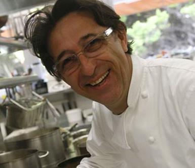The chefs Alain Caron is a culinary phenomenon, a true gastronomic connoisseur with French origin Which gourmet topic you broach, he will overwhelm you with anecdotes, knowledge and famous