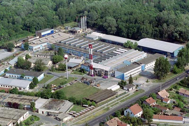 AZ AUTÓ ÉS ELEKTRONIKAI IPAR KIHÍVÁSAINAK ÉS ELVÁRÁSAINAK MEGFELELVE BIZTOSÍTJUK PARTNEREINK