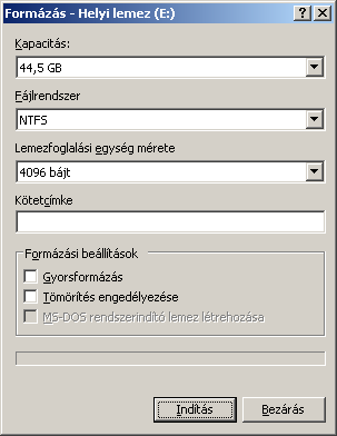 végezzük el, hiszen adatokat veszthetünk el. A Windows XP ügyel arra, hogy, ne lehessen formázni azt a meghajtót, amelyen az operációs rendszer van.