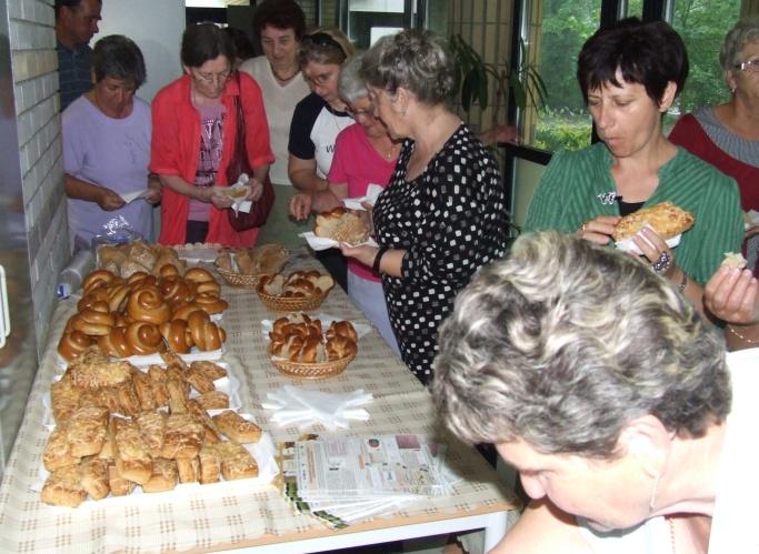 Monda Sándor (Gyermely Zrt) Egészségtámogató sütőipari termékek (Proteus Gold Kft, Lipót) Az új termékek összetétele táplálkozási és funkcionális minősége Szendi Szilvia BME