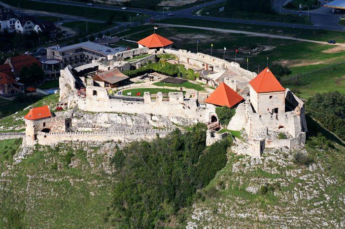 Sümegi vár (24 Km-re):