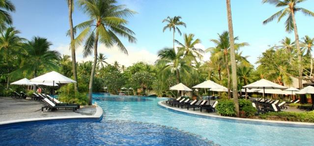 Melia Bali Villas & Spa 5* /Nusa Dua Igényesen kialakított létesítmény gyönyörű, trópusi kerttel és nagyszerű spa-részleggel. A szálloda közvetlen Nusa Dua finomhomokos strandjánál fekszik.