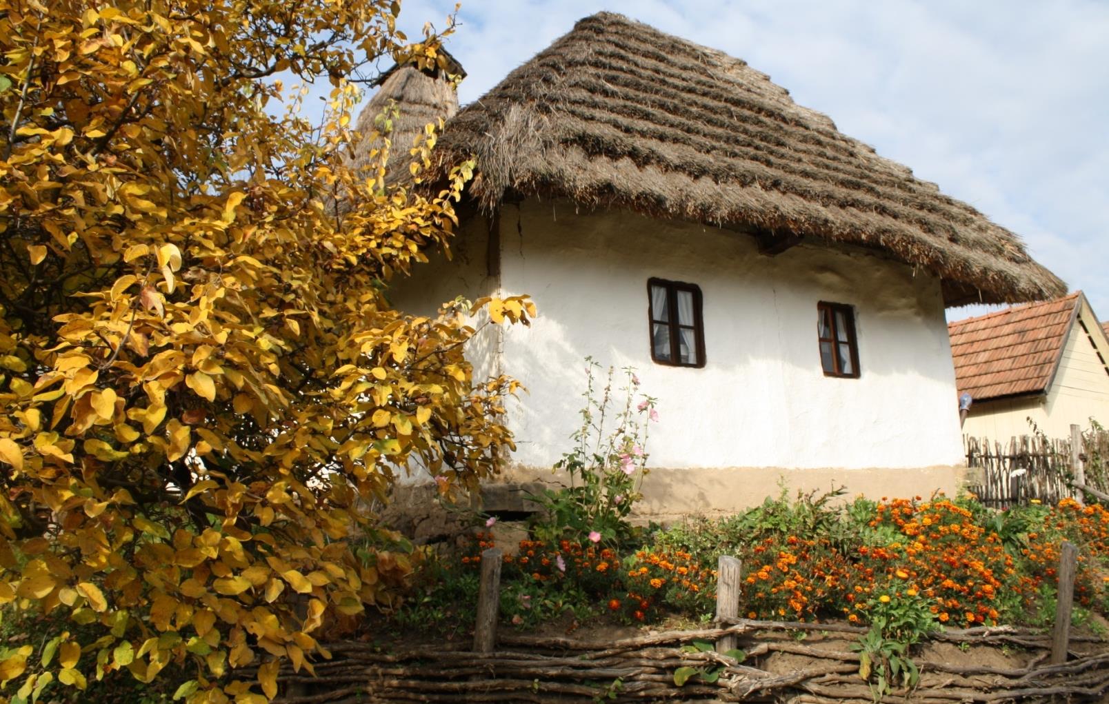 Komlóska a turisták