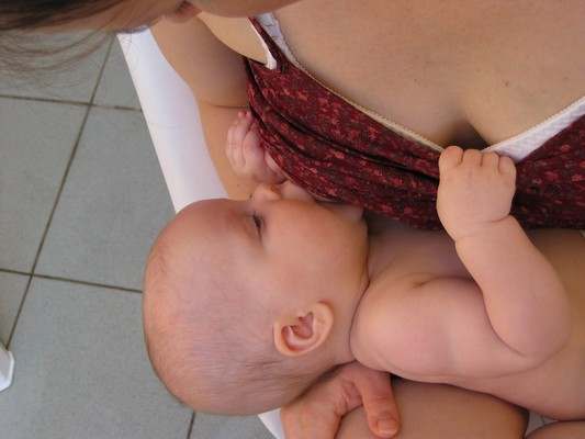 Innocenti Declaration 1990-2005 Protection,promotion and support of breastfeeding Szoptatás Védelme tápszerreklámmal szemben