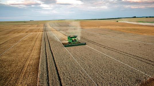 Auto Track - Automatikus kormányzás Pontos csatlakozás -