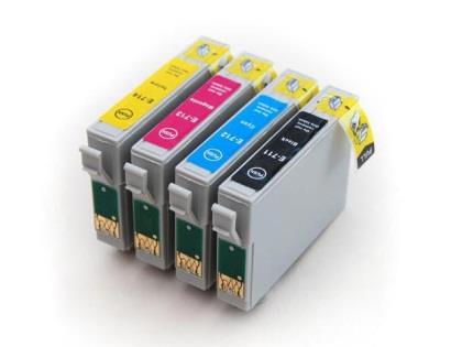 CMYK színkeverés A CMYK rövidítés pedig a Cyan (cián), Magenta (bíbor), Yellow (sárga) és Key azaz fekete színekből áll össze. Ezek a színek a nyomtatási folyamat alapszínei.