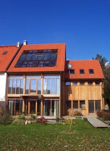 5a. PASSZÍV NAPENERGIA HASZNOSÍTÁS T 1 = 6000 K I 0 = 1353 W/m 2 Teljes