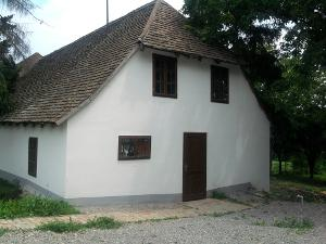 VI. évfolyam 6. szám. 2010. JÚNIUS Bükkösdi Bükkösd Község Önkormányzatának hivatalos lapja Megjelenik havonta. Ingyenes! Hírlap Értesüljön falunk híreiről! Szépül, gyarapodik a falu.