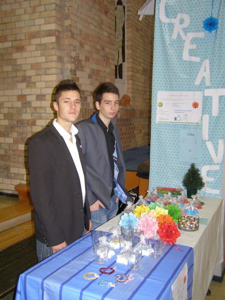 Beszámoló az AVG-ben zajlott adventi vásárról: Holényi Gábor: 2011.