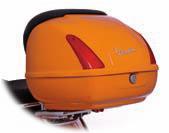22 VESPA GTS SUPER SPORT 23 SPORT SZÉLVÉDŐ PLEXI DOBOZ SPORT SZÉLVÉDŐ PLEXI 672901 (átlátszó üveg) 656044 (színezett) 623698S0NL Fekete 85/B (2012-ig) 623698S1NL Fekete 85/B (2013-tól) Vastagság: 4