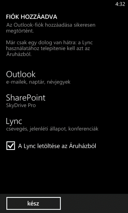 2. Válassza a Fiók felvétele > Outlook lehetőséget. 3. Adja meg az e-mail címét és a jelszavát, majd válassza a Bejelentkezés lehetőséget.