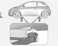 Autóápolás 207 A kerékcsavarok védősapkáját csavarhúzóval pattintsa le. Óvja a sérülésektől a könnyűfém keréktárcsát egy puha rongy segítségével, amit a csavarhúzó és a keréktárcsa közé helyez.