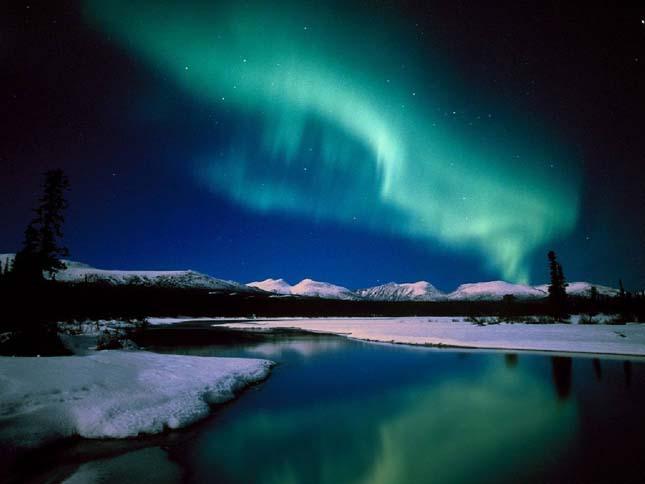 A légkör függőleges szerkezete, az ionizáltság alapján Aurora Borealis jelenség a napkitörések alkalmával a