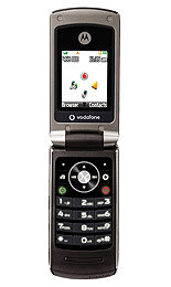 Blackberry 9000 (Bold) Súlya: 133 Felbontás: 320x480 pixel 850/900/1800/1900 MHz HSDPA, EDGE, GPRS, 2 megapixeles kamera BlackBerry navigation Operációs rendszer: BlackBerry OS Bővíthető memória 130