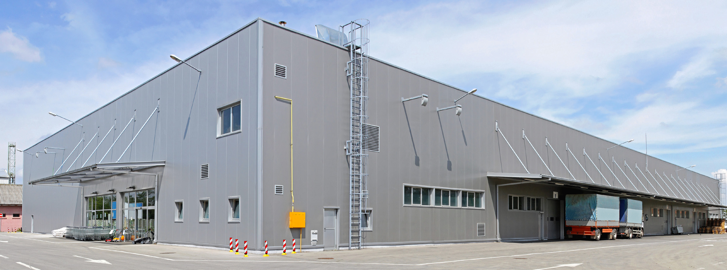 Tetőpanelek Glamet 30, 40, 50, 60, 80, 100, 120 r=40kg/m 3 Külső: 0,45 / 0,5 / 0,6 Belső: 0,4