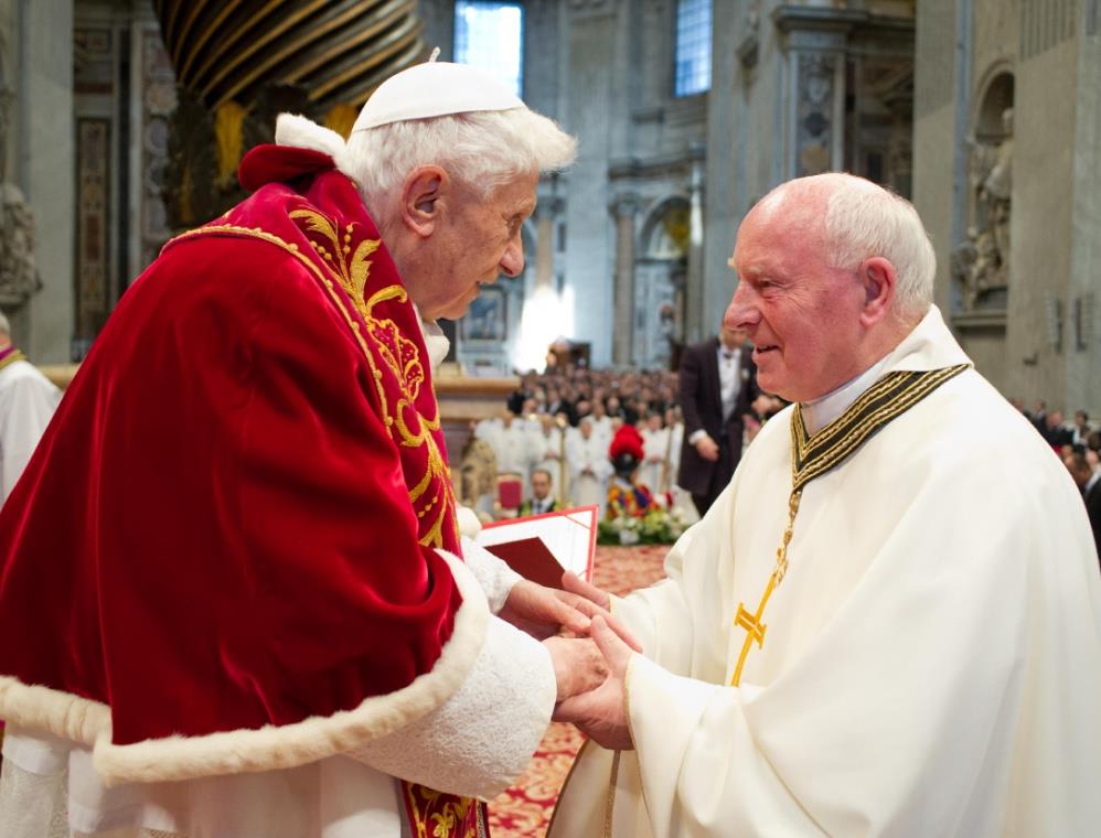 900 év Tuitio Fidei et Obsequium Pauperum