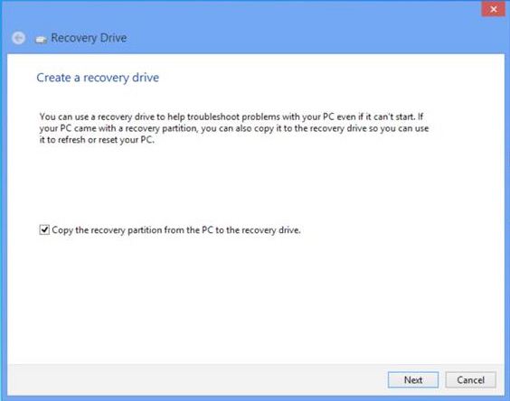3. Kattintson a Recovery (Visszaállítás) > Create a recovery drive (Visszaállító meghajtó létrehozása) elemre. 4.