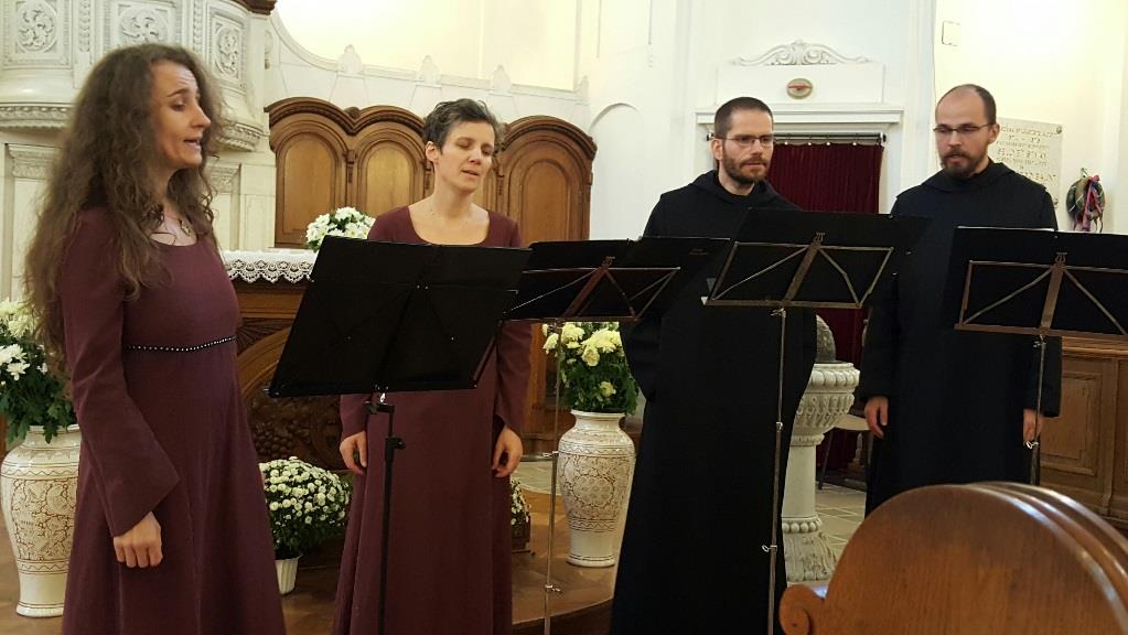 Október 31-én, a Reformáció Emléknapján az Ausculta Énekegyüttes jótékonysági koncertet tartott a Pápai Református templomban.