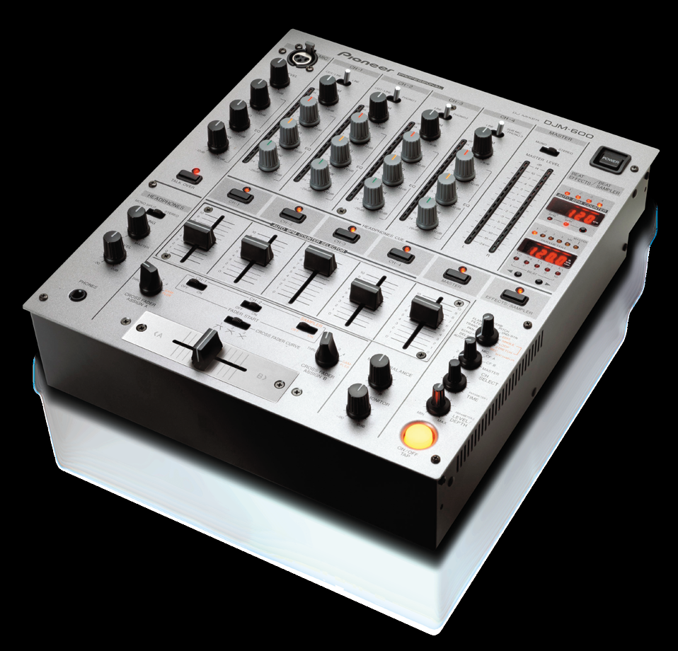 Felvevő és lejátszó módokban beat samplerként is működik a mixer, ami azt jelenti, hogy a DJ akár nyolc másodpercnyi hangot is rögzíthet, melyet azután manuális úton visszajátszhat, vagy