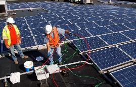3 6,162 forintos árat érvényesíthet, a GDF SUEZ Energia Magyarország Zrt. esetében 6,381, a Tigáznál pedig 6,989 forintot. Az érvényesíthető szállítási és tárolási kapacitásdíj nem változott.