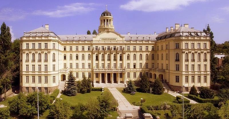 KEDVES DÖNTŐS CSAPATOK! Ezúton is szeretettel gratulálunk eddigi teljesítményeitekhez, ami alapján jogot szereztetek az ODA 3.0 döntőjében való részvételre.