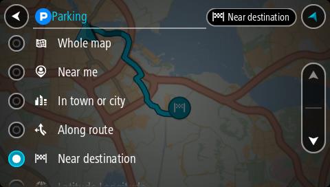 Megnyílik a térkép, és megjeleníti az autóparkolók helyét. Ha van tervezett útvonal, a térkép az úti cél közelében lévő autóparkolókat jeleníti meg.