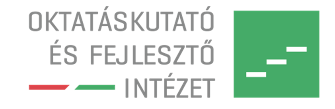 Egy-egy téma köré csoportosítva biológia, fizika és kémia kísérleteket végzünk. Ősszel a színek, télen a fény köré építettük fel a foglalkozásokat.