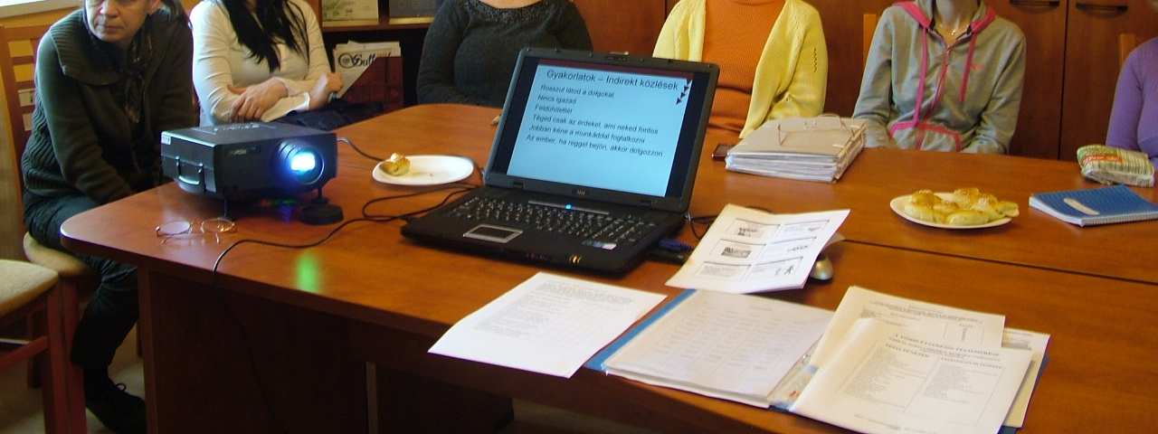 12 hölgy gondolta úgy, hogy van esélye a továbblépésre, hasznára lehet az itt szerzett tudás, a sok aktuális információ. Dr.