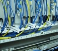 2 Hírek az MVM Csoportról Az MVM NET a DE-CIX internetforgalom-cserélő viszonteladója lett 2016. április 18., 19. (fotó: mvm.hu) Az MVM NET Zrt.
