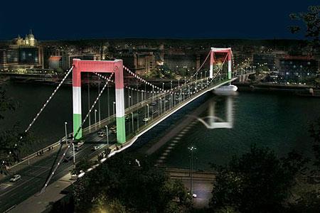 Számos budapesti híd amellett, hogy a