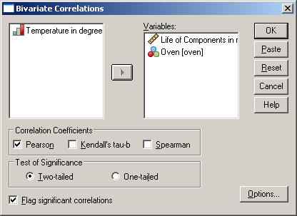 47. ábra A megjelenő Bivariate Correlation panelben (48. ábra) mozgassuk át a Variables alá az alkatrészek élettartamát (Life of components in minutes) és sütőket(oven).