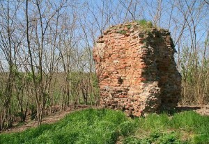 Ceruza, festék, tűrost, szén, radír.