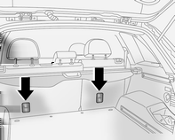 58 Ülések, biztonsági rendszerek ISOFIX gyermekülések Top-tether rögzítőszemek Rögzítse a gépkocsihoz jóváhagyott ISOFIX gyermekülést az ISOFIX rögzítőkeretekhez.