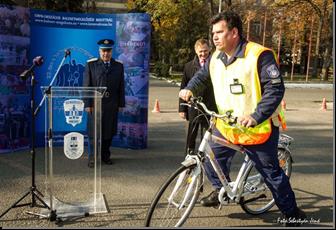 Együttműködés az OPSZ kerékpáros szolgálatával A gyalogosokat és kerékpárosokat érintő közlekedési balesetek megelőzése érdekében az Országos Polgárőr Szövetséggel (a továbbiakban: OPSZ) szoros