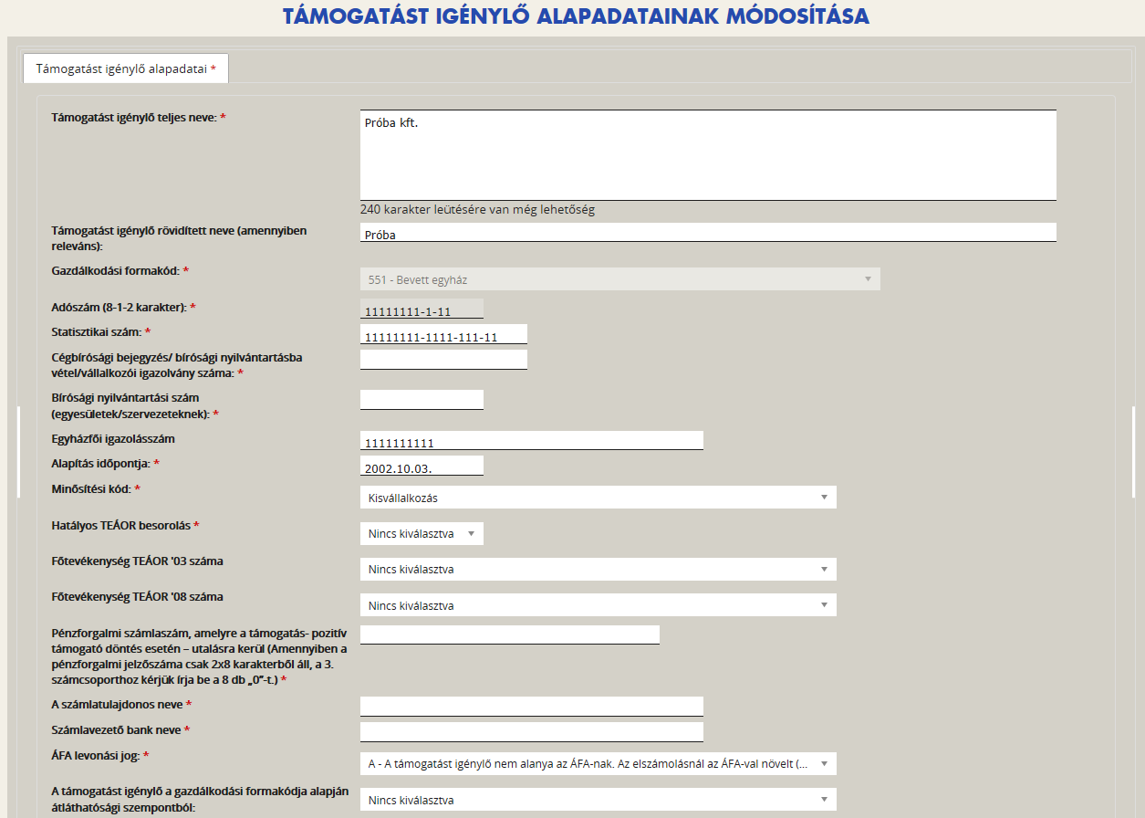 figyelmeztetéseket, és a zöld négyzetben lévő számok, pedig az adott funkcióban lévő rögzítéseket jelölik. 4.1.