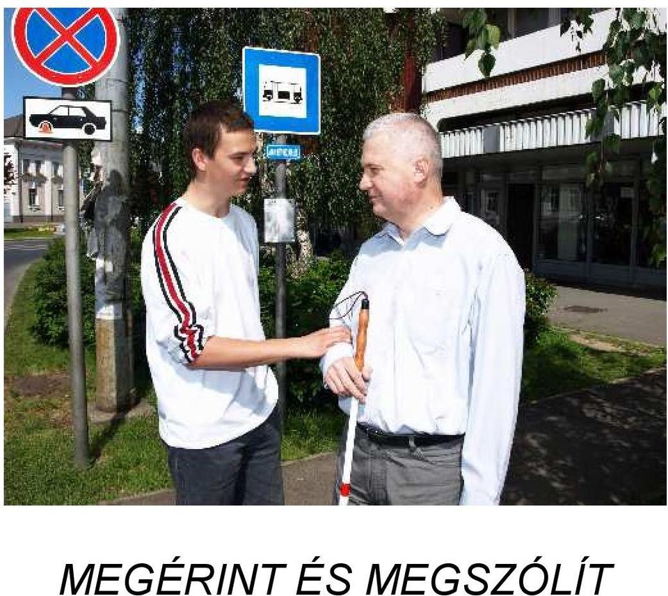 MEGSZÓLÍT