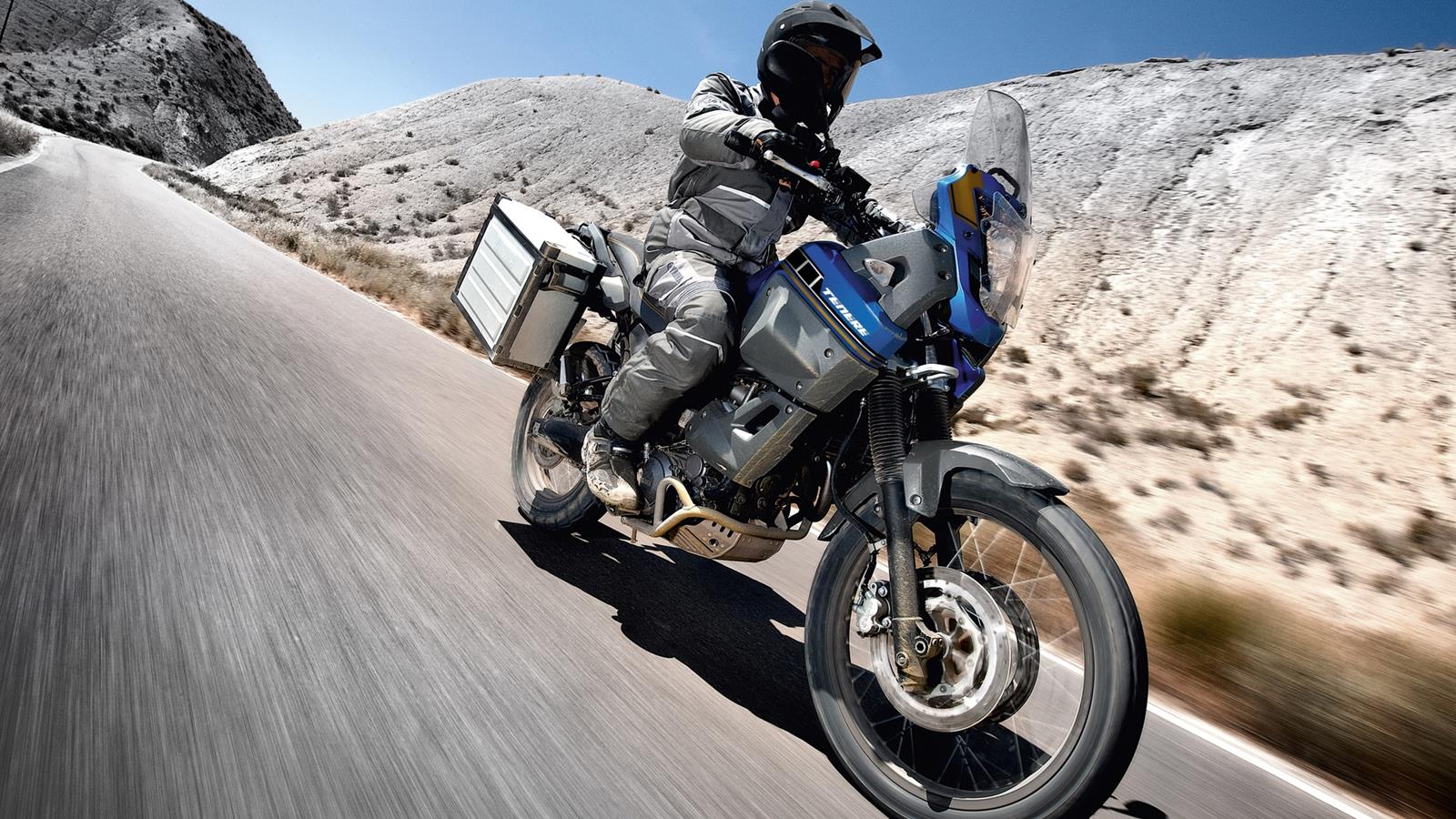 Kövesse a képzeletét! Készüljön fel a kalandra az XT660Z Ténérével ezzel a masszív, funkcionális és stílusos ketts célú motorkerékpárral.