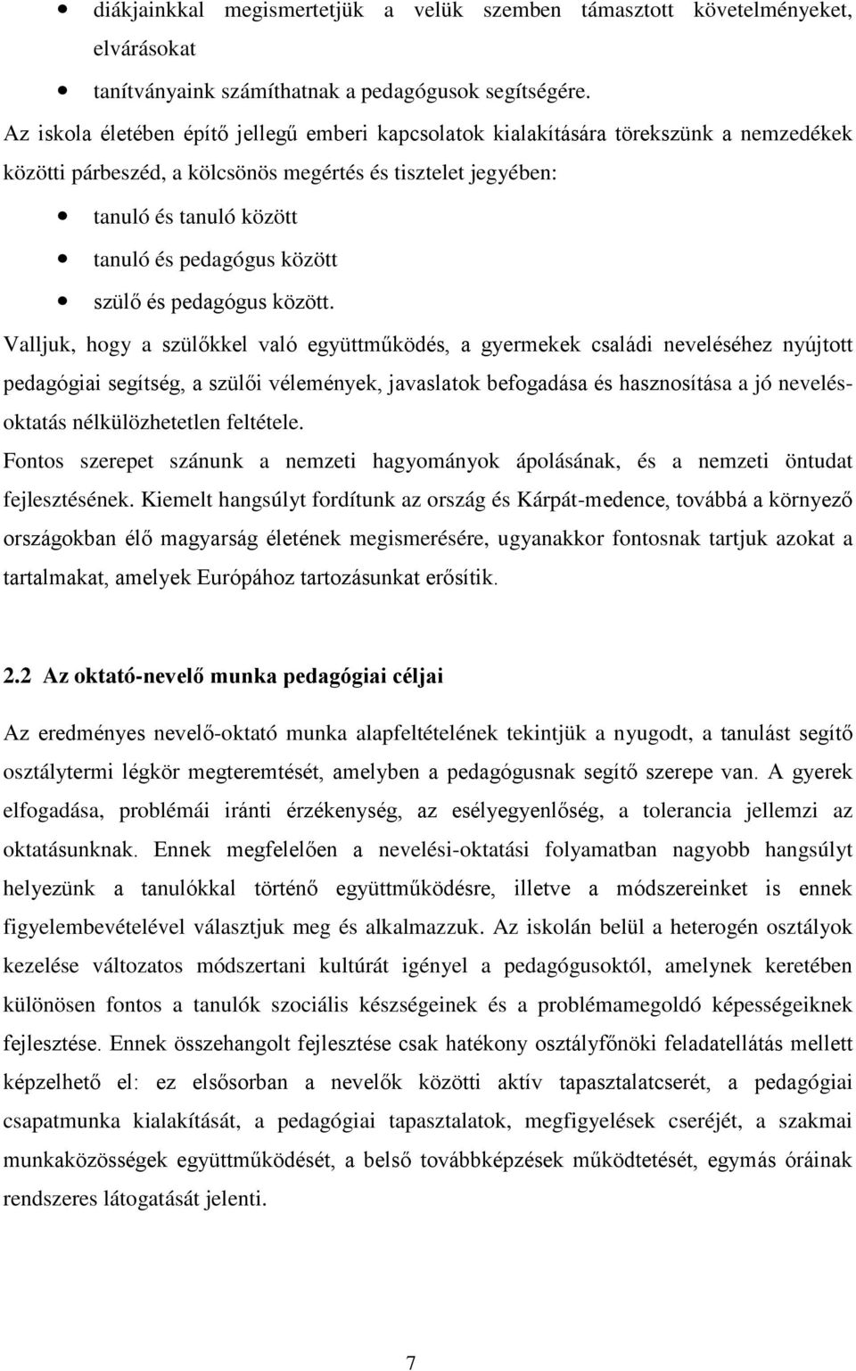között szülő és pedagógus között.