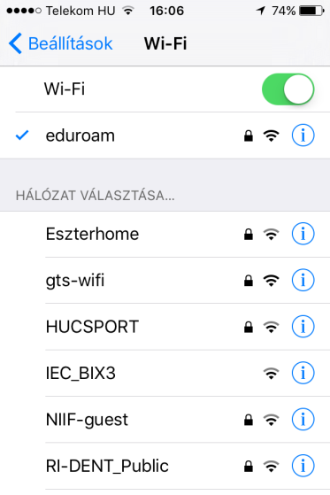 Ha a jelszó is megvan, akkor már csak be kell kapcsolni az eszközben a Wifi-t,