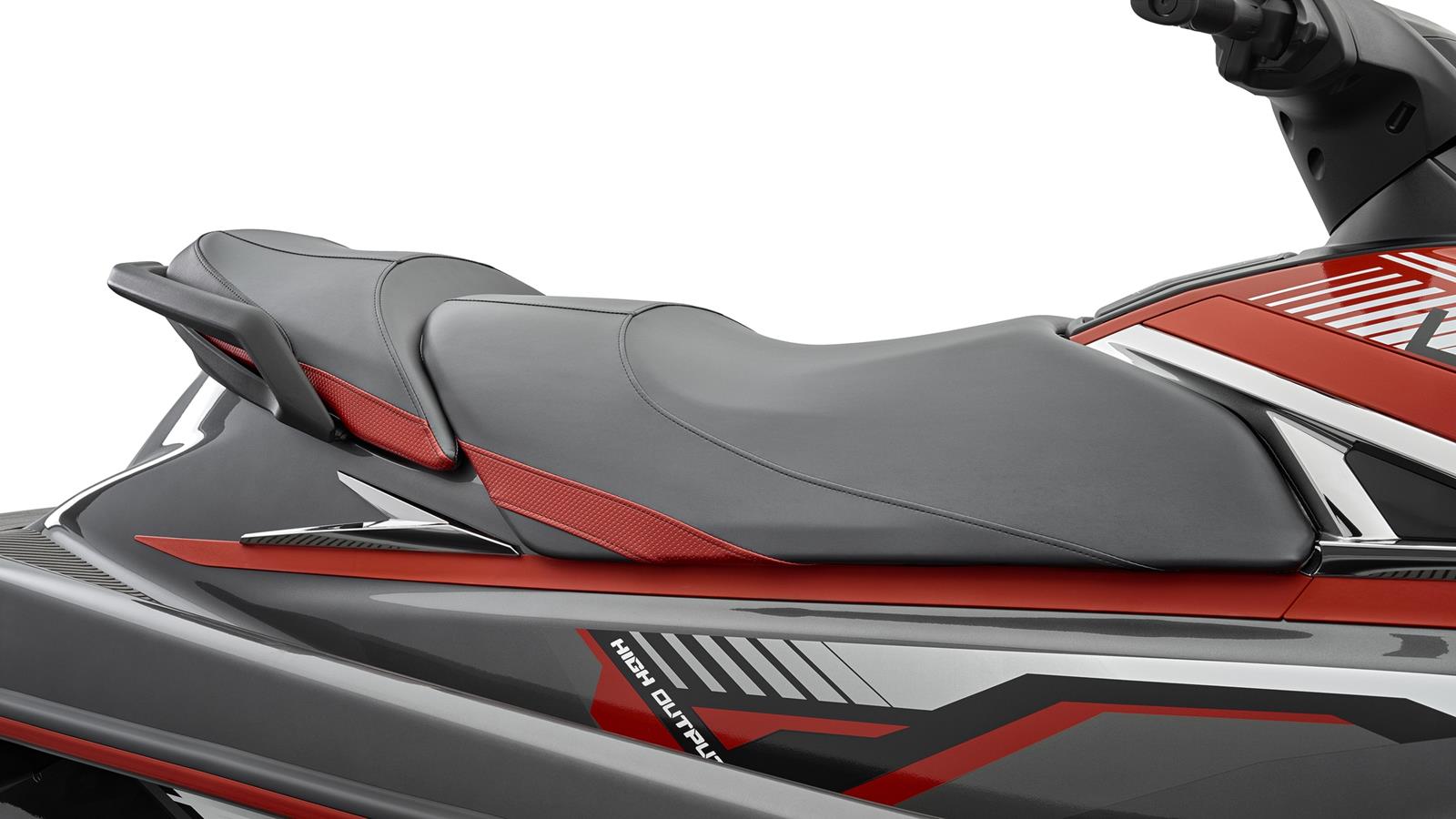 Nagy teljesítményű 1812 ccm-es, 4 ütemű, DOHC, 16 szelepes motor A folyamatos innovációs programnak köszönhetően a 4 hengeres, 1,8 literes nagy teljesítményű DOHC motorblokk kategóriájában a